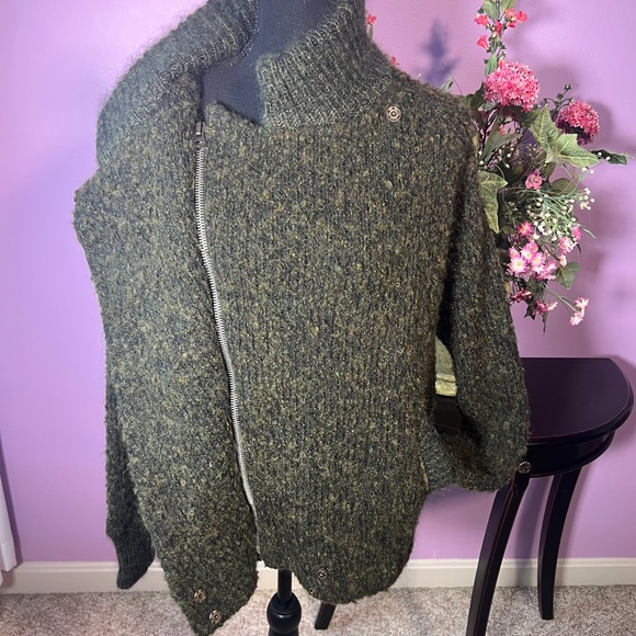 Isabel Marant Etoile - No. 1501 - Green Wool Blend Sweater w Zipper - Picture 4 of 11